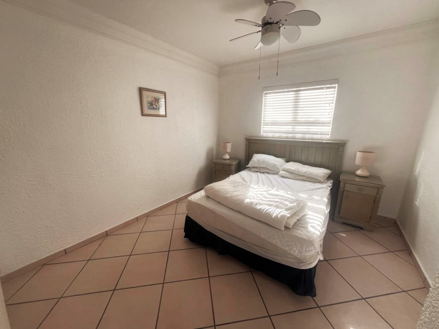2 Bedroom Property for Sale in Margate KwaZulu-Natal