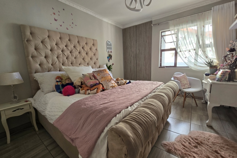 4 Bedroom Property for Sale in Meer En See KwaZulu-Natal