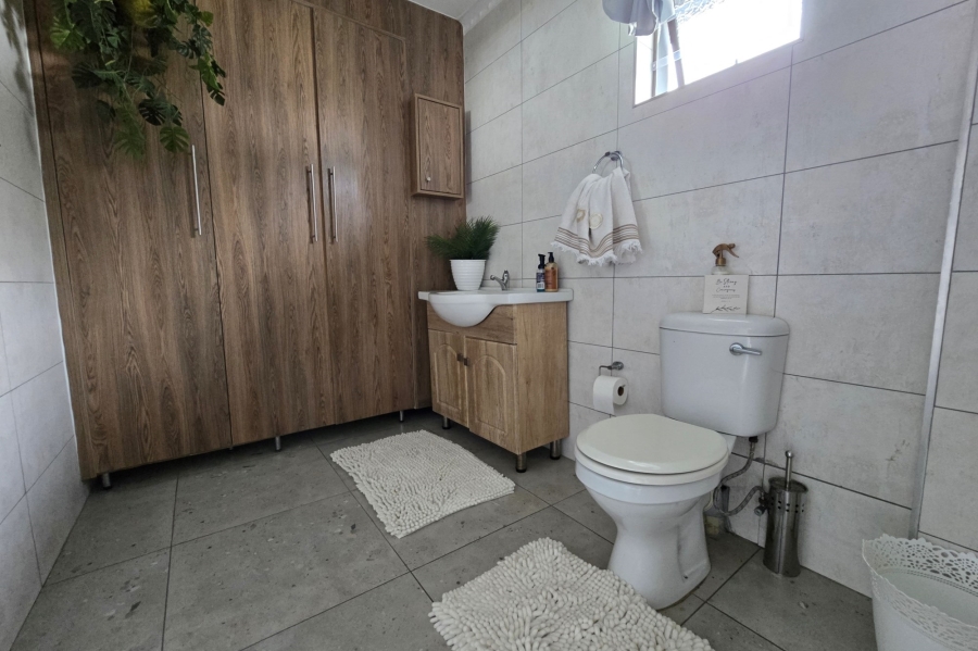 4 Bedroom Property for Sale in Meer En See KwaZulu-Natal