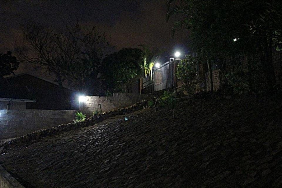 To Let 4 Bedroom Property for Rent in Bluff KwaZulu-Natal