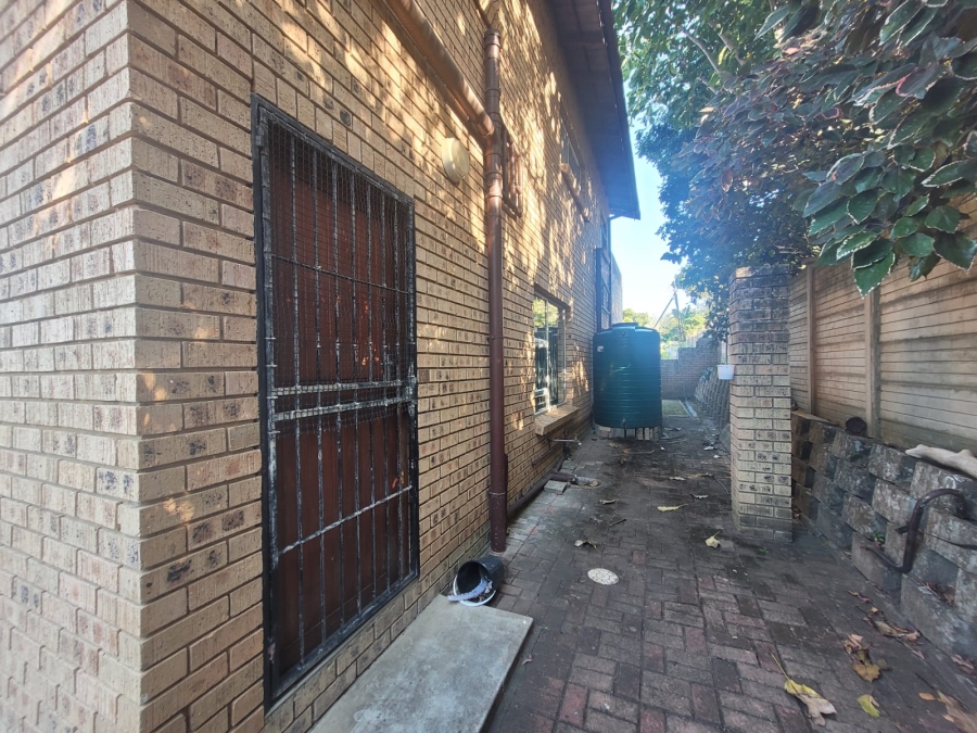 4 Bedroom Property for Sale in Manaba Beach KwaZulu-Natal