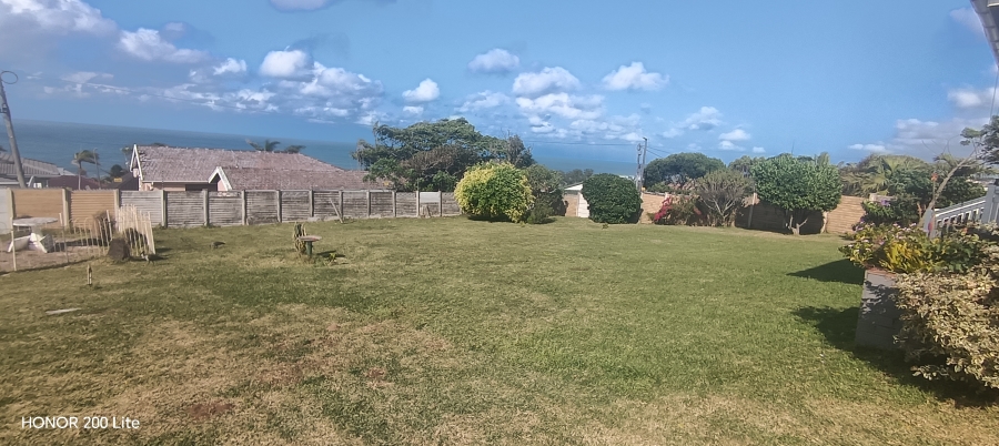 6 Bedroom Property for Sale in Uvongo KwaZulu-Natal