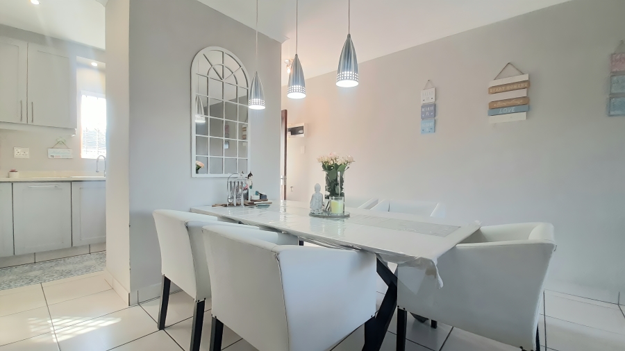 3 Bedroom Property for Sale in Wakenshaw Estate KwaZulu-Natal