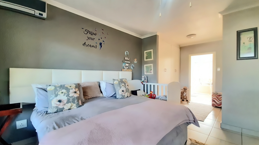 3 Bedroom Property for Sale in Wakenshaw Estate KwaZulu-Natal