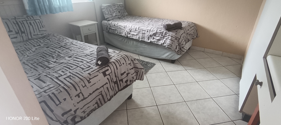 2 Bedroom Property for Sale in Manaba Beach KwaZulu-Natal