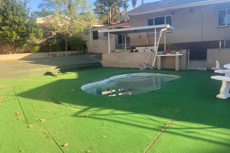 To Let 5 Bedroom Property for Rent in Athlone Park KwaZulu-Natal