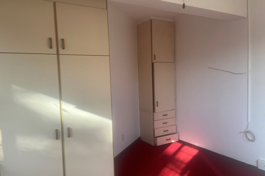 To Let 5 Bedroom Property for Rent in Athlone Park KwaZulu-Natal