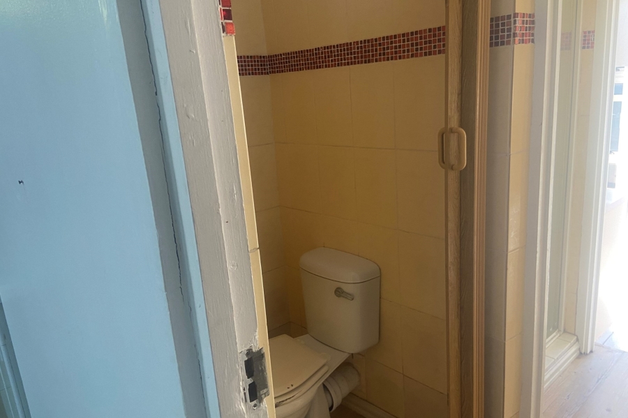 To Let 5 Bedroom Property for Rent in Athlone Park KwaZulu-Natal