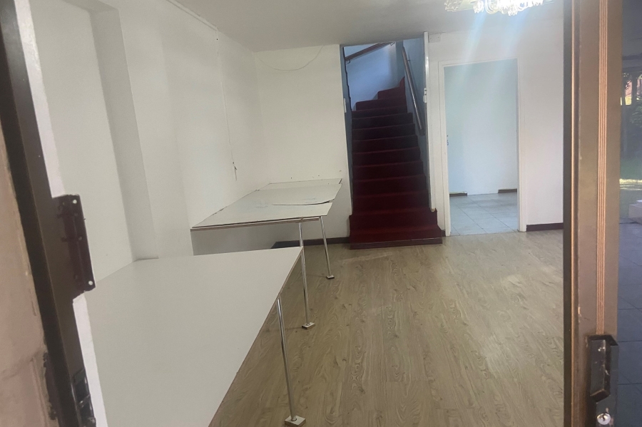 To Let 5 Bedroom Property for Rent in Athlone Park KwaZulu-Natal