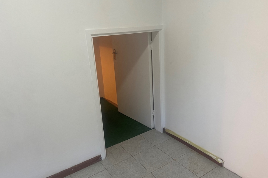 To Let 5 Bedroom Property for Rent in Athlone Park KwaZulu-Natal
