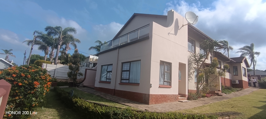 6 Bedroom Property for Sale in Uvongo KwaZulu-Natal