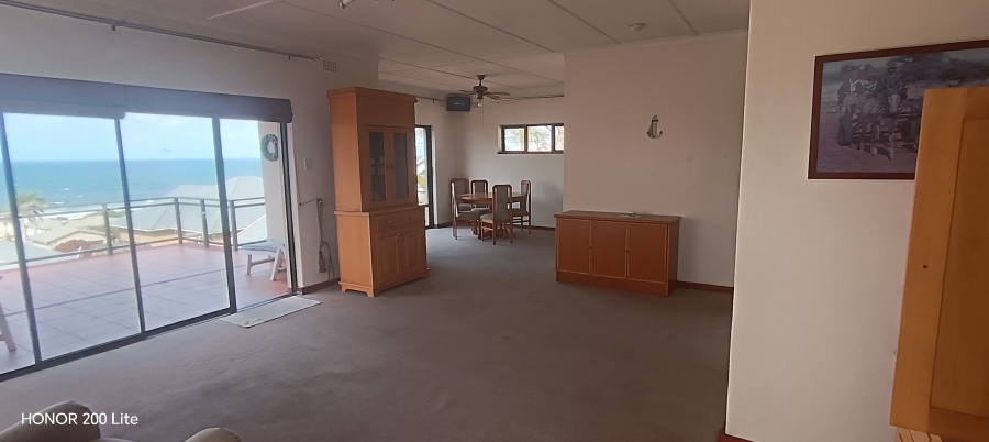 6 Bedroom Property for Sale in Uvongo KwaZulu-Natal
