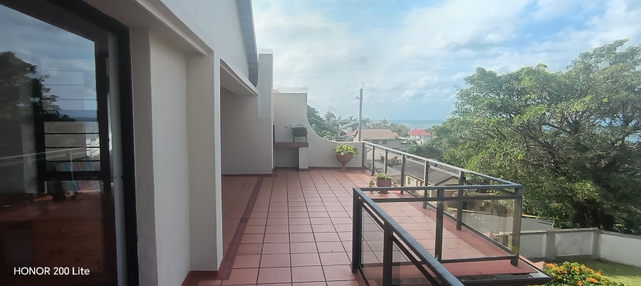 6 Bedroom Property for Sale in Uvongo KwaZulu-Natal