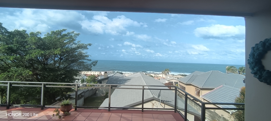 6 Bedroom Property for Sale in Uvongo KwaZulu-Natal
