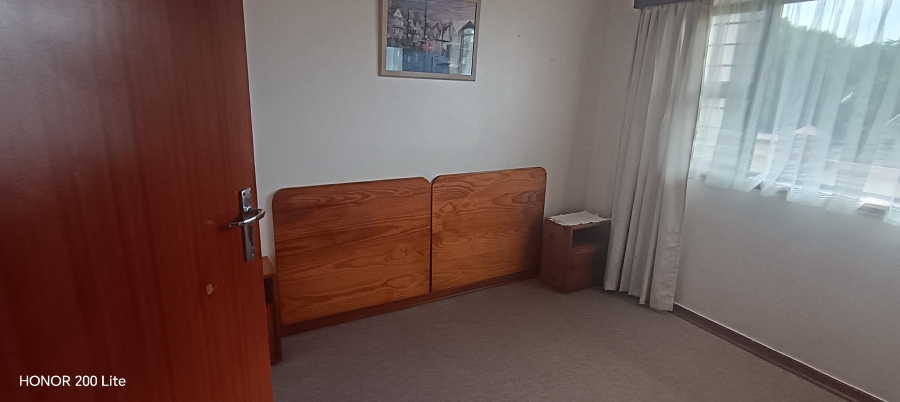 6 Bedroom Property for Sale in Uvongo KwaZulu-Natal