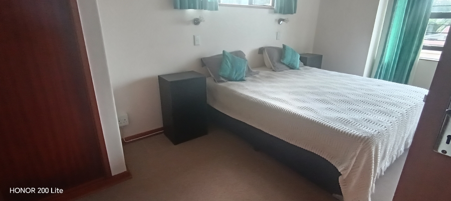 6 Bedroom Property for Sale in Uvongo KwaZulu-Natal