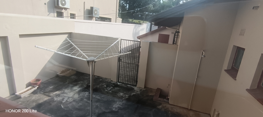 6 Bedroom Property for Sale in Uvongo KwaZulu-Natal