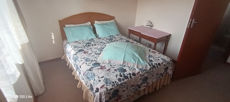 6 Bedroom Property for Sale in Uvongo KwaZulu-Natal
