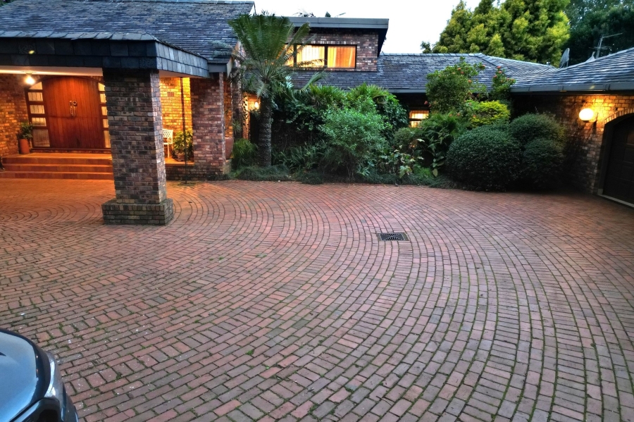 4 Bedroom Property for Sale in Winston Park KwaZulu-Natal