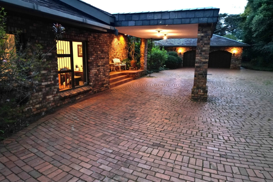 4 Bedroom Property for Sale in Winston Park KwaZulu-Natal