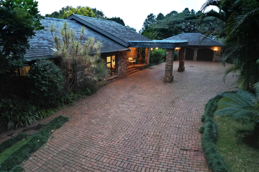 4 Bedroom Property for Sale in Winston Park KwaZulu-Natal