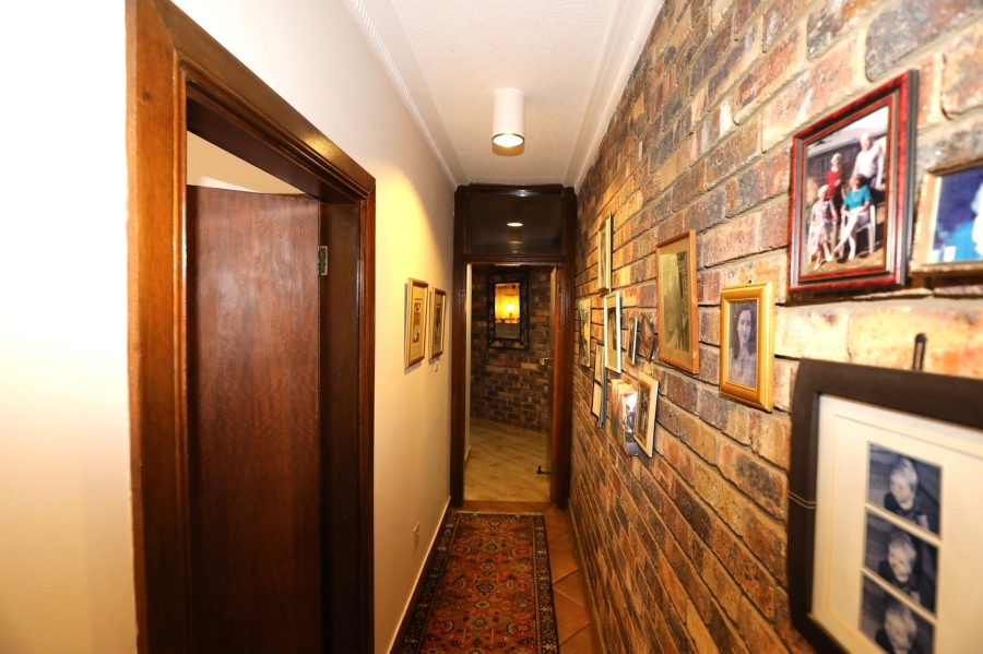 4 Bedroom Property for Sale in Winston Park KwaZulu-Natal