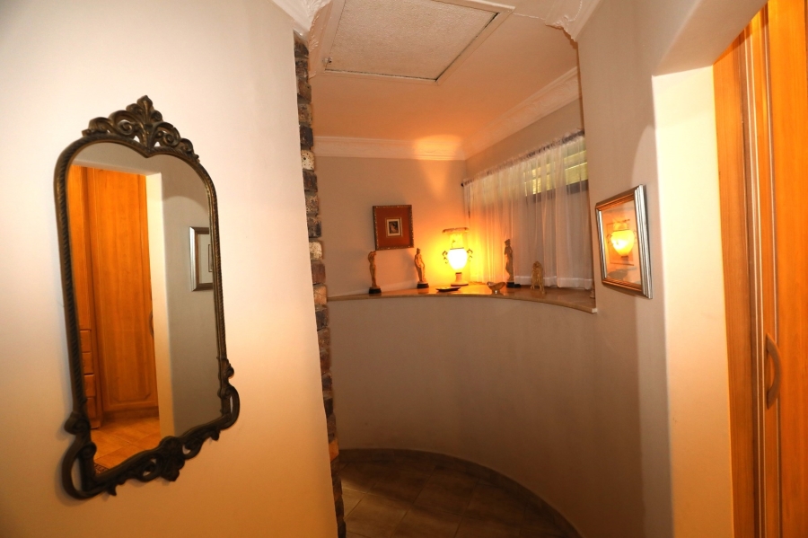 4 Bedroom Property for Sale in Winston Park KwaZulu-Natal