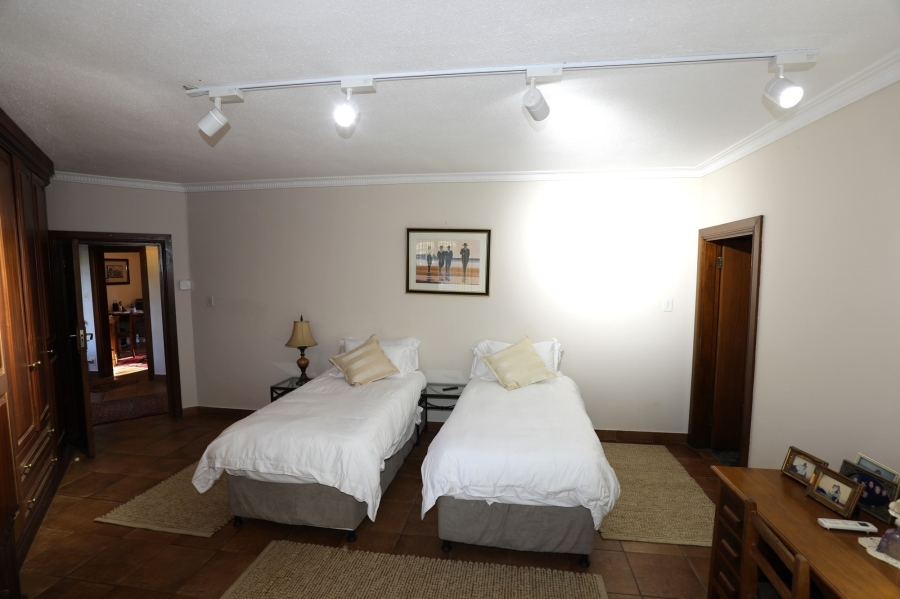 4 Bedroom Property for Sale in Winston Park KwaZulu-Natal
