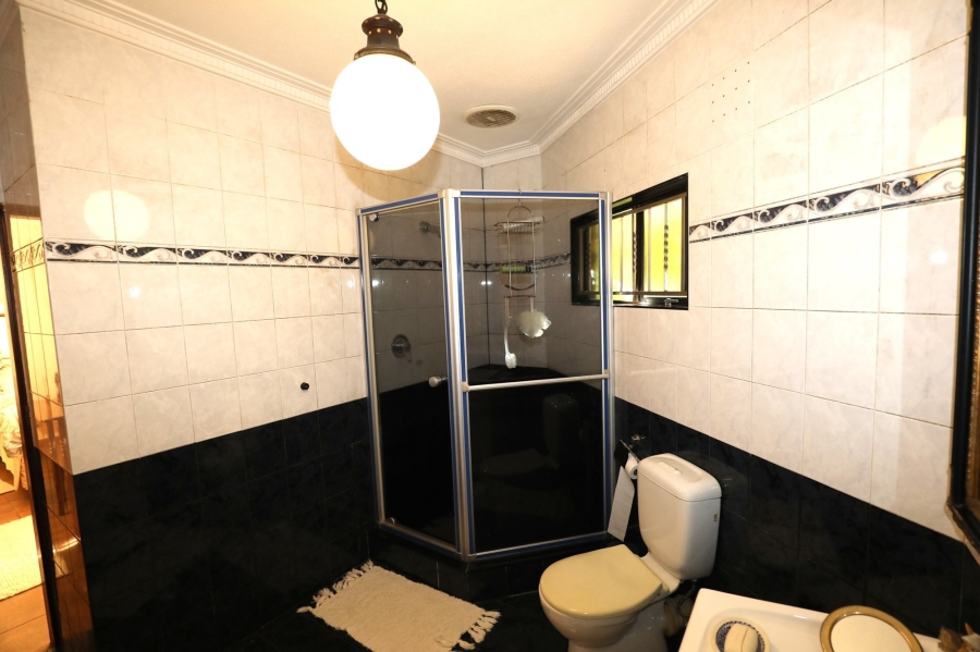 4 Bedroom Property for Sale in Winston Park KwaZulu-Natal