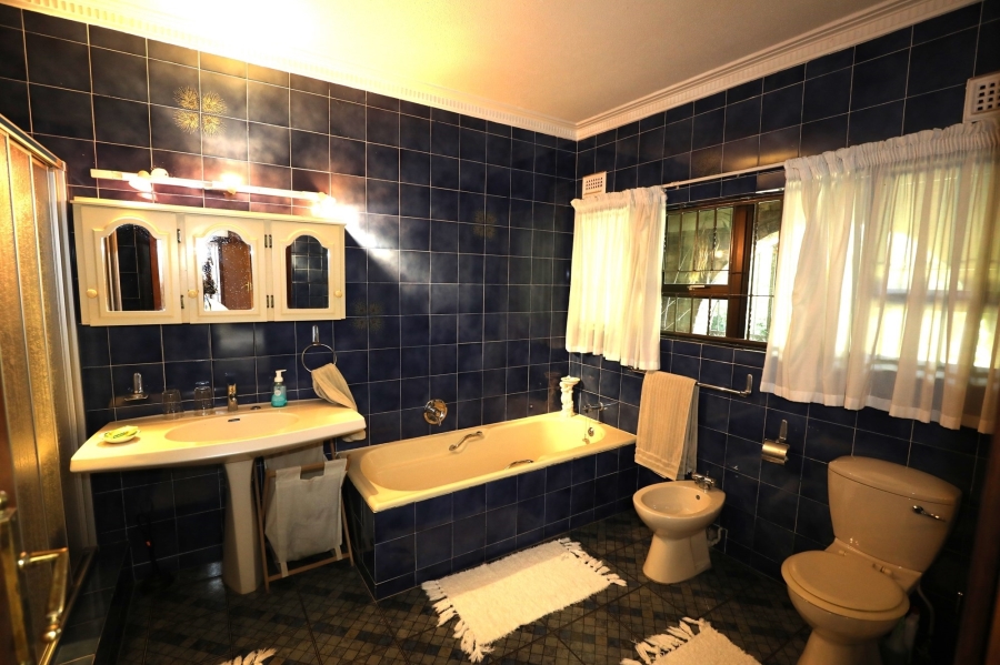 4 Bedroom Property for Sale in Winston Park KwaZulu-Natal