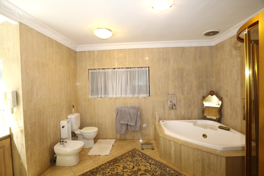 4 Bedroom Property for Sale in Winston Park KwaZulu-Natal