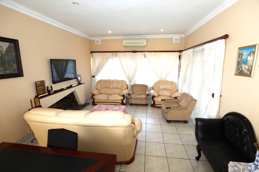 4 Bedroom Property for Sale in Athlone KwaZulu-Natal