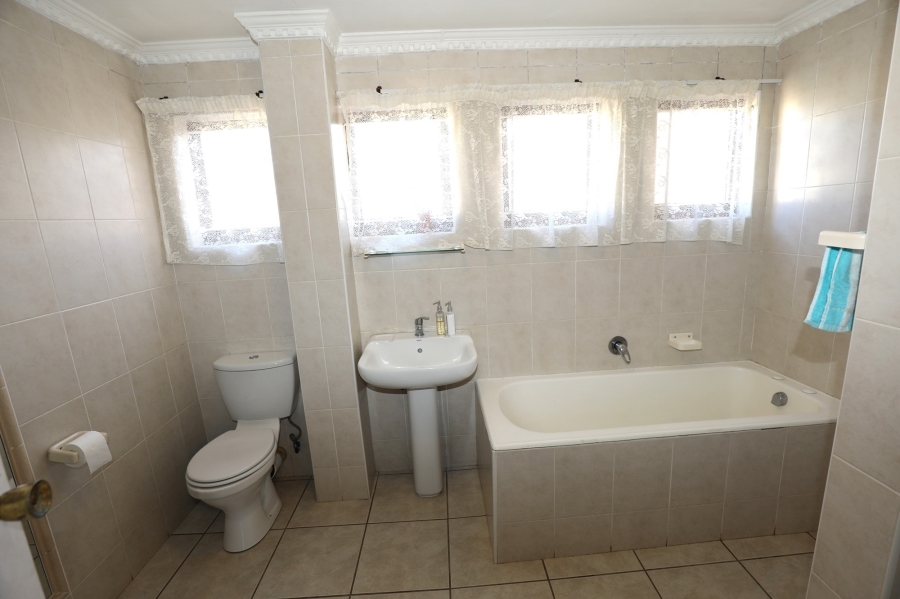 4 Bedroom Property for Sale in Athlone KwaZulu-Natal