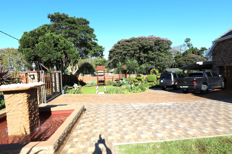 4 Bedroom Property for Sale in Hillcrest Park KwaZulu-Natal