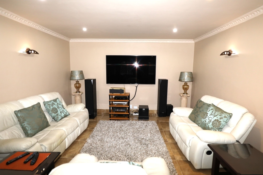 4 Bedroom Property for Sale in Hillcrest Park KwaZulu-Natal