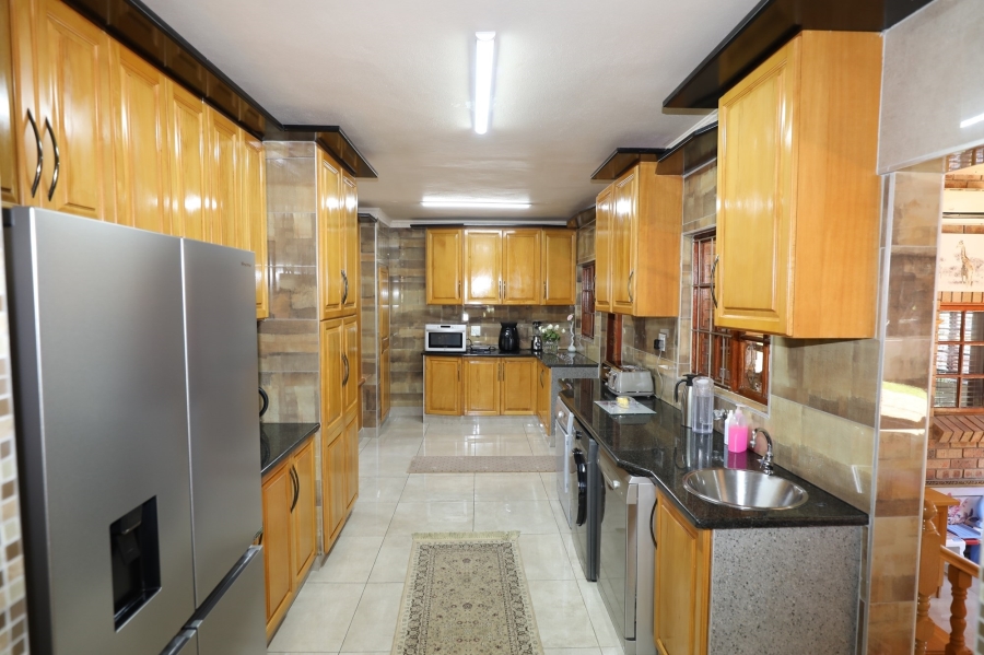 4 Bedroom Property for Sale in Hillcrest Park KwaZulu-Natal
