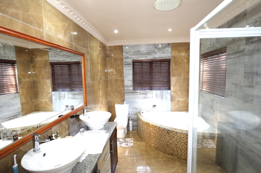 4 Bedroom Property for Sale in Hillcrest Park KwaZulu-Natal