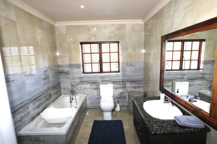 4 Bedroom Property for Sale in Hillcrest Park KwaZulu-Natal