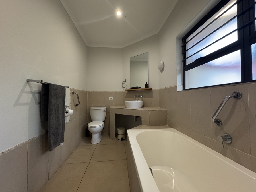 3 Bedroom Property for Sale in Kloof KwaZulu-Natal