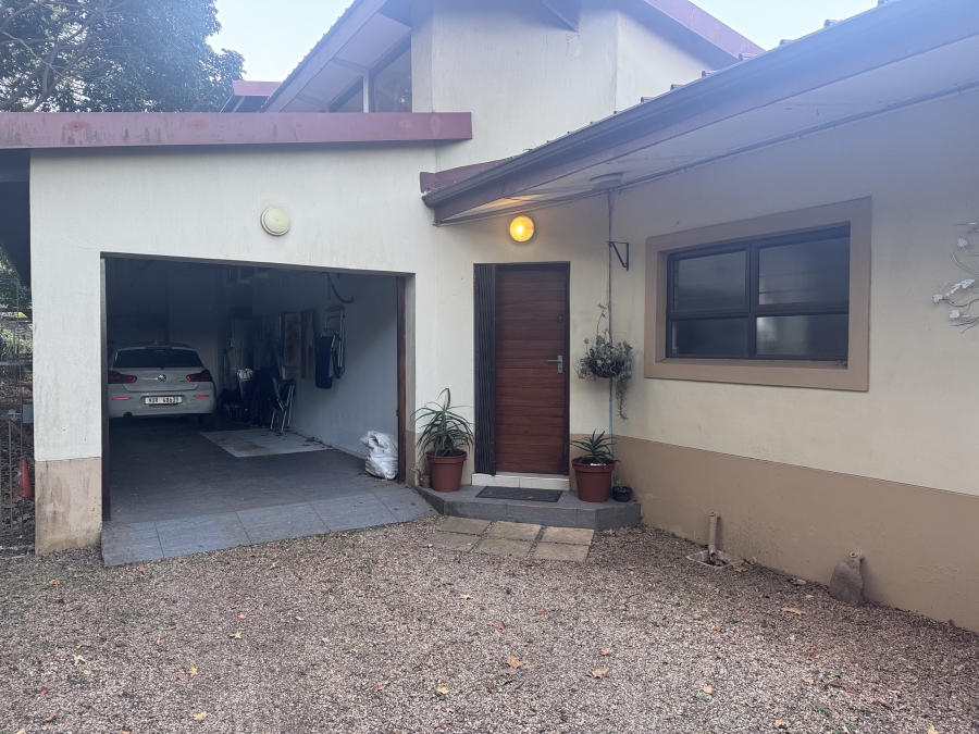 3 Bedroom Property for Sale in Kloof KwaZulu-Natal