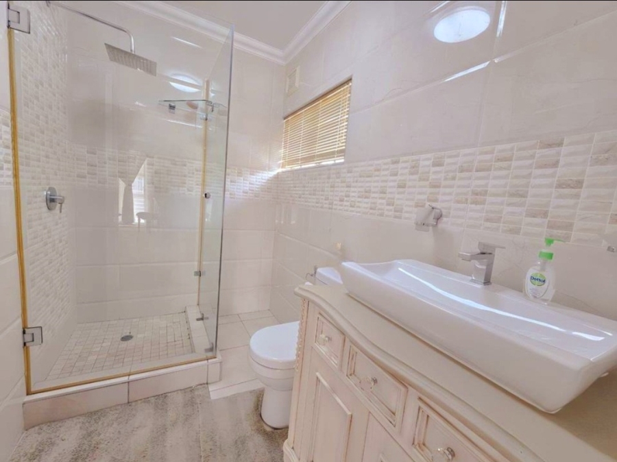5 Bedroom Property for Sale in Stanger Manor KwaZulu-Natal