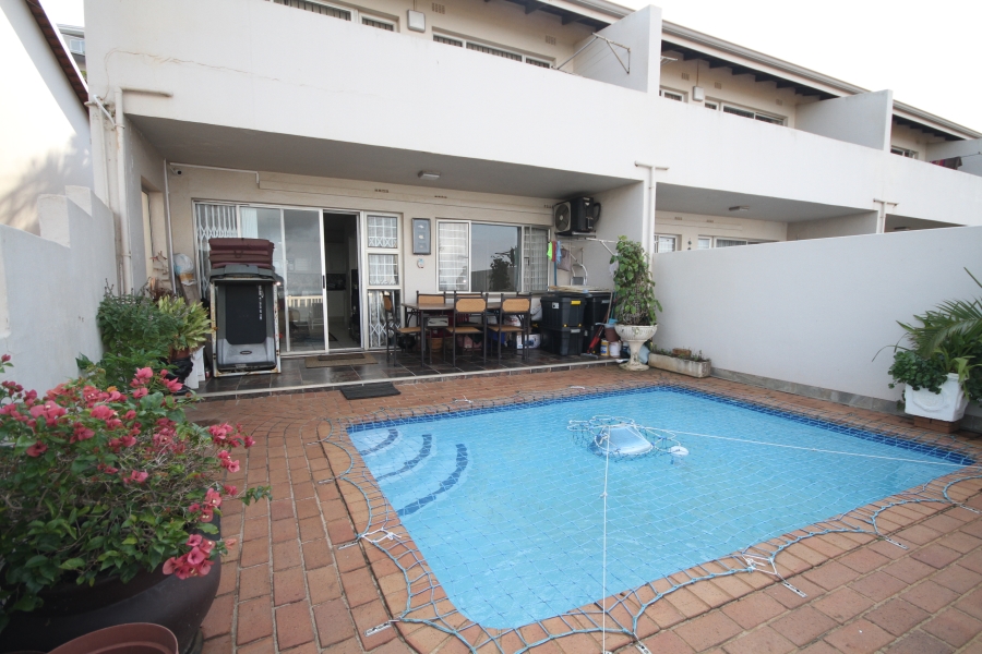 2 Bedroom Property for Sale in Amanzimtoti KwaZulu-Natal