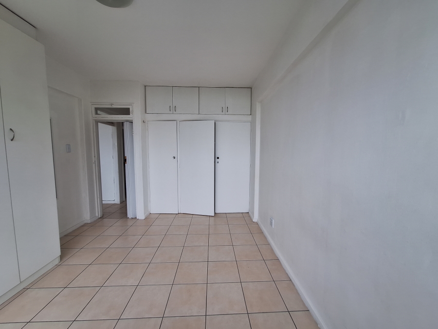 1 Bedroom Property for Sale in Essenwood KwaZulu-Natal