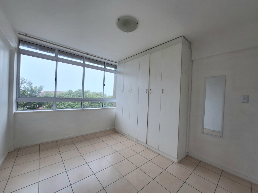 1 Bedroom Property for Sale in Essenwood KwaZulu-Natal