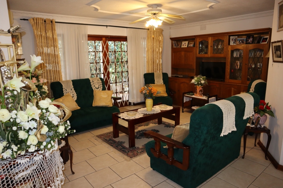 2 Bedroom Property for Sale in Manors KwaZulu-Natal