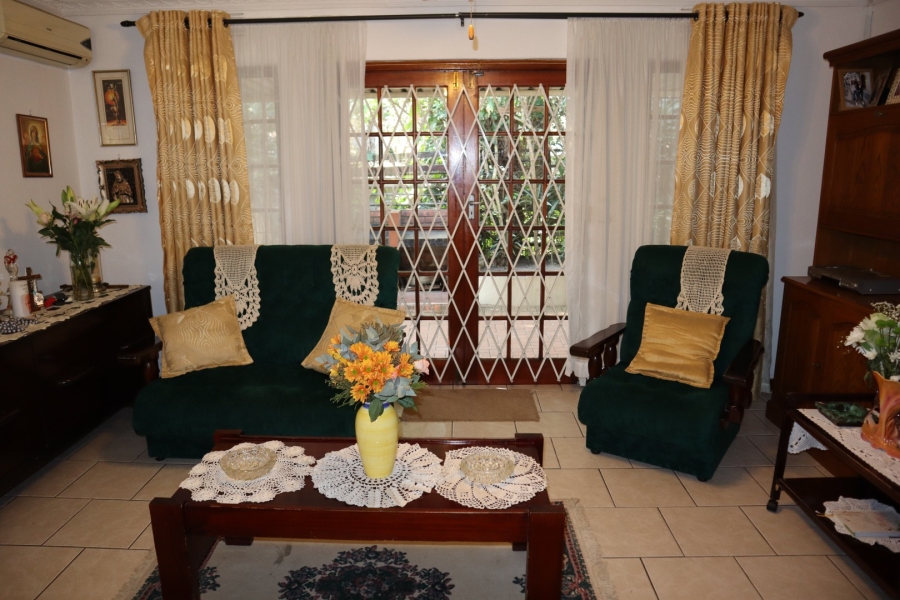 2 Bedroom Property for Sale in Manors KwaZulu-Natal