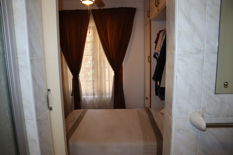 2 Bedroom Property for Sale in Manors KwaZulu-Natal