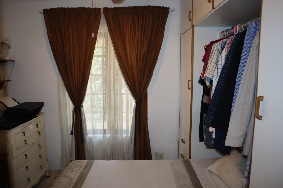 2 Bedroom Property for Sale in Manors KwaZulu-Natal