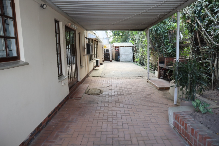 2 Bedroom Property for Sale in Manors KwaZulu-Natal