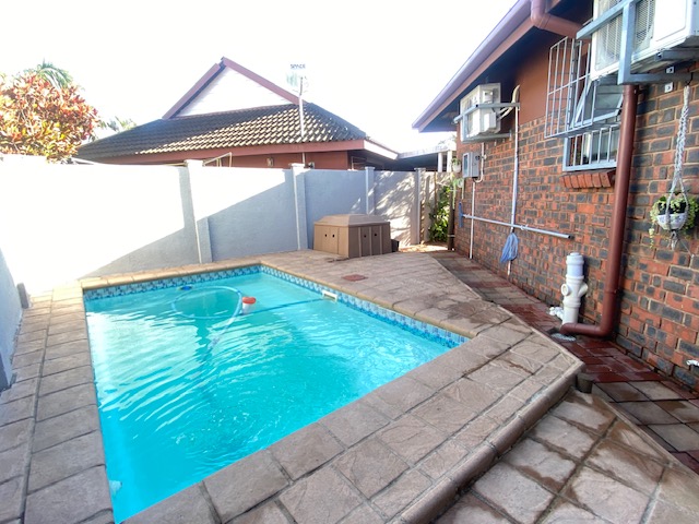 3 Bedroom Property for Sale in Birdswood KwaZulu-Natal